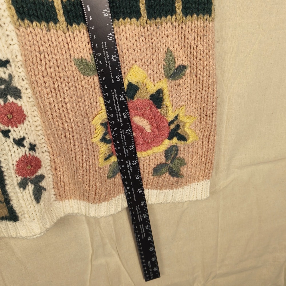 Vintage Patchwork Handmade Sweater Cottagecore Floral Knit Women Oversized Small - Picture 7 of 8